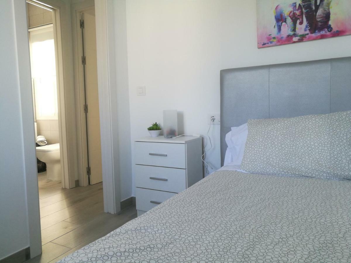 Piso Con Terraza Y Vistas Espectaculares Apartment Carmona  Bagian luar foto