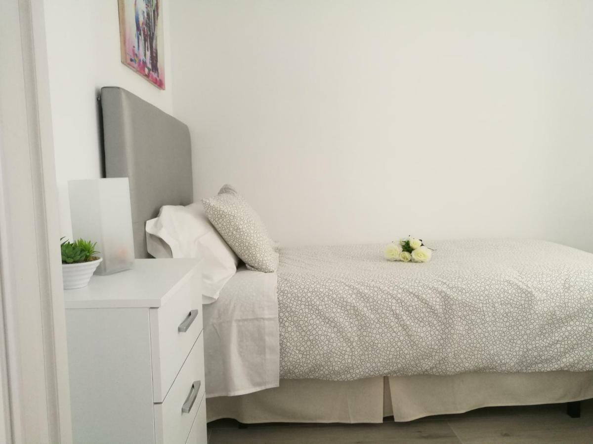 Piso Con Terraza Y Vistas Espectaculares Apartment Carmona  Bagian luar foto